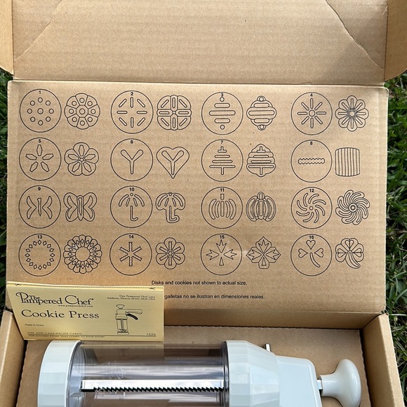 The Pampered Chef Cookie Press - Picture 5 of 8